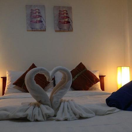 Ratchy Condo Bangszare Kültér fotó